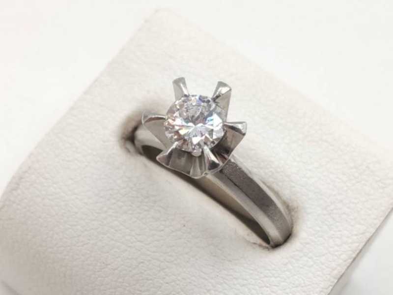 ダイヤモンド買取 リング Pm ダイヤ0.57ct